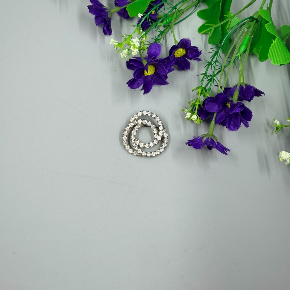 Sparkly Halo Wreath gGenuine Austrian Crystal Brooch